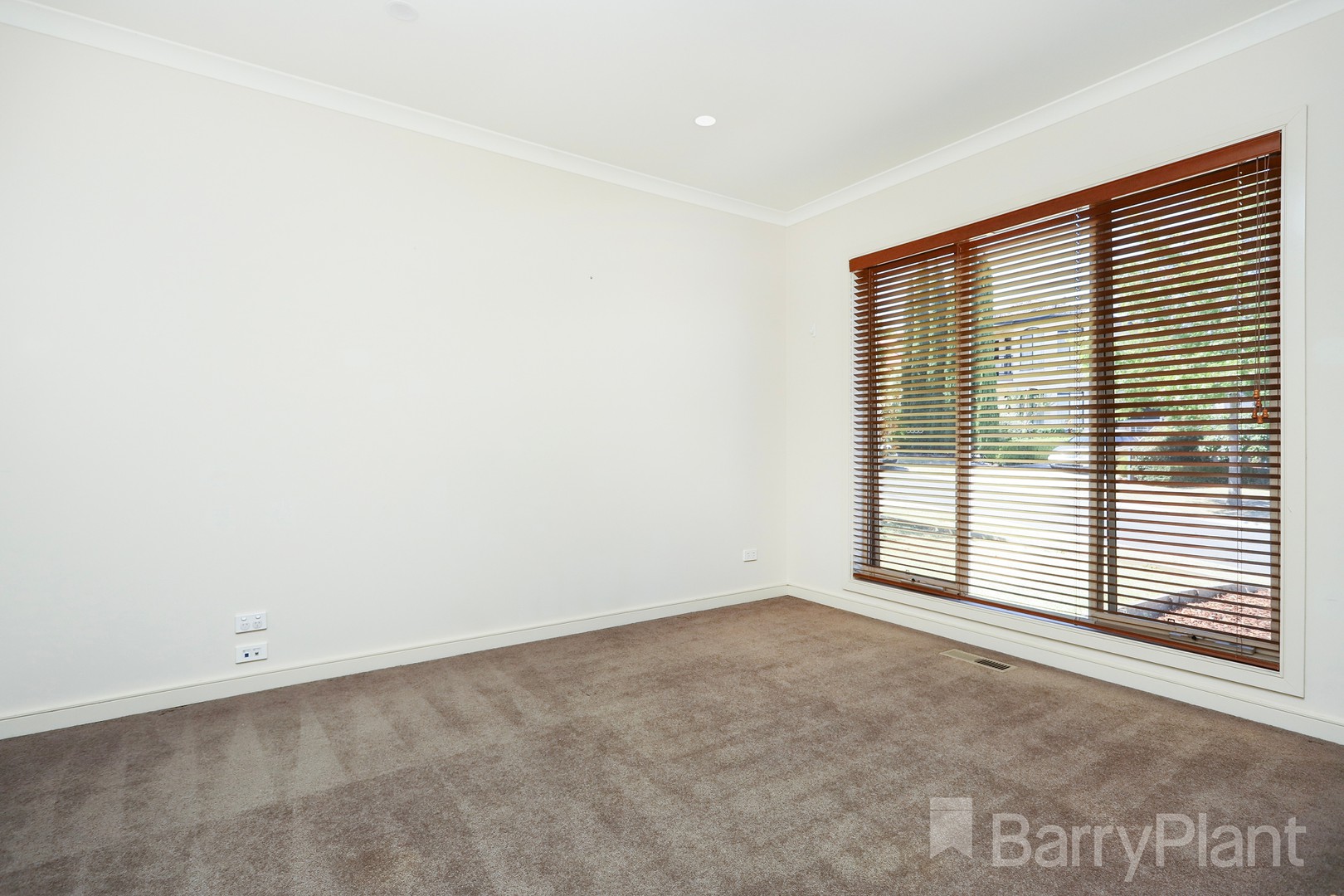 11 Fraserburgh Crescent, Greenvale, VIC 3059, Greenvale - Thumbnail 3