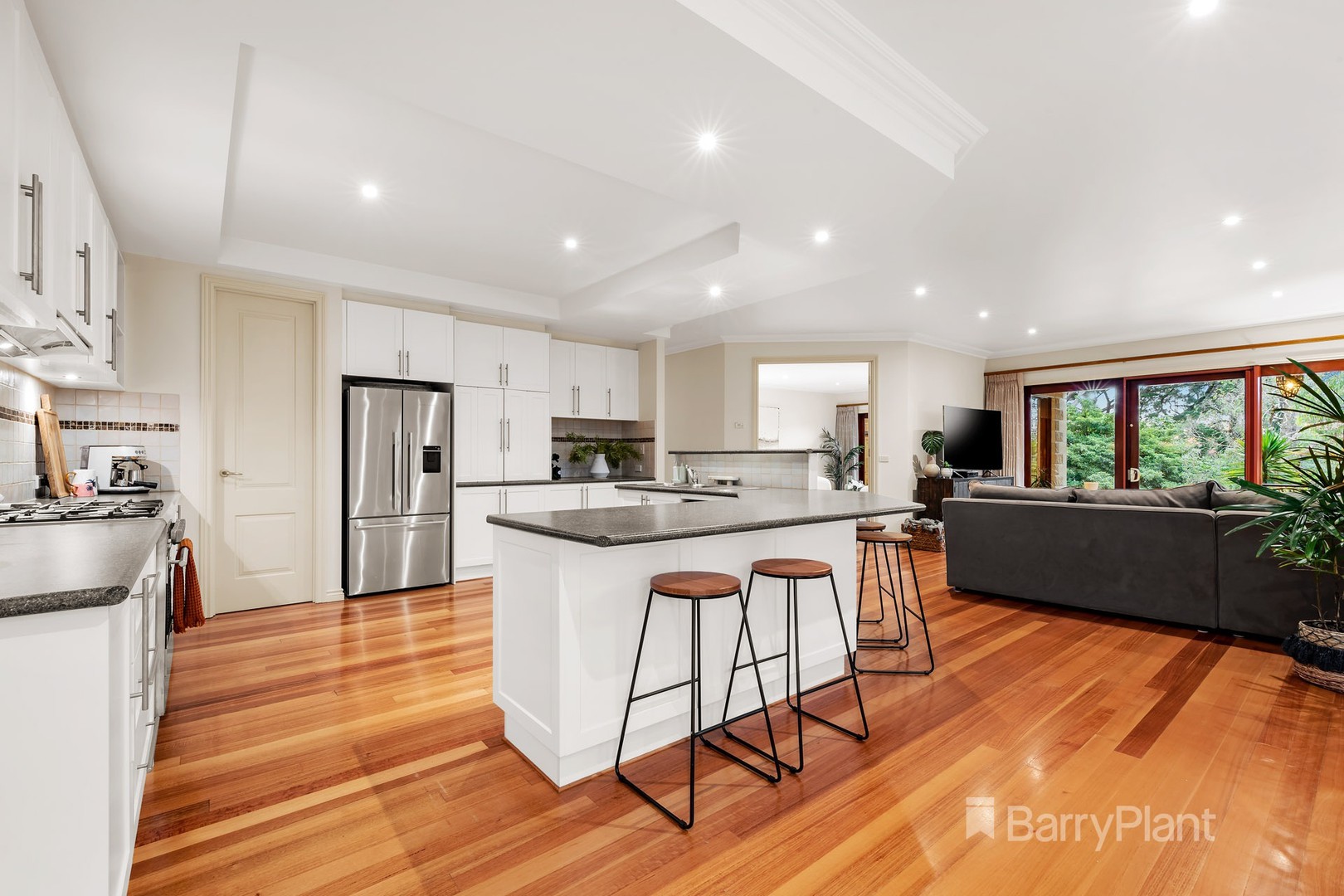 11 Frederick Street, Ferntree Gully, VIC 3156, Ferntree Gully - Thumbnail 3
