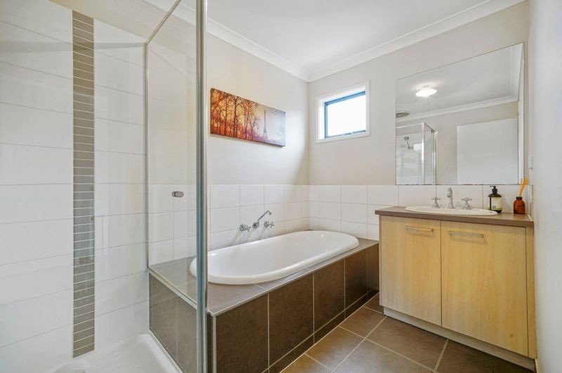 11 Garvey Ct, Highton, VIC 3216, Highton - Thumbnail 6