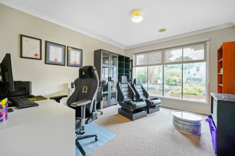 11 Garvey Ct, Highton, VIC 3216, Highton - Thumbnail 2