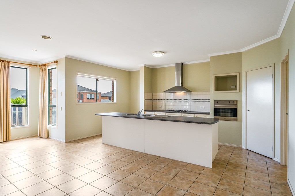 11 Giverny  Close, Highton, VIC 3216, Highton - Thumbnail 2