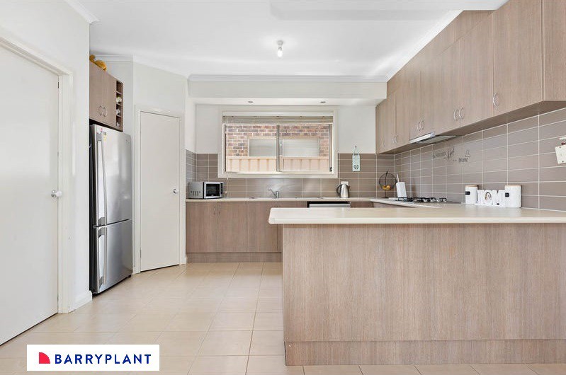 11 Glencoe Street, Melton, VIC 3337, Kurunjang - Thumbnail 5