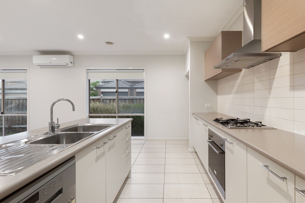 11 Glenfern Street, Keysborough, VIC 3173, Keysborough - Thumbnail 5