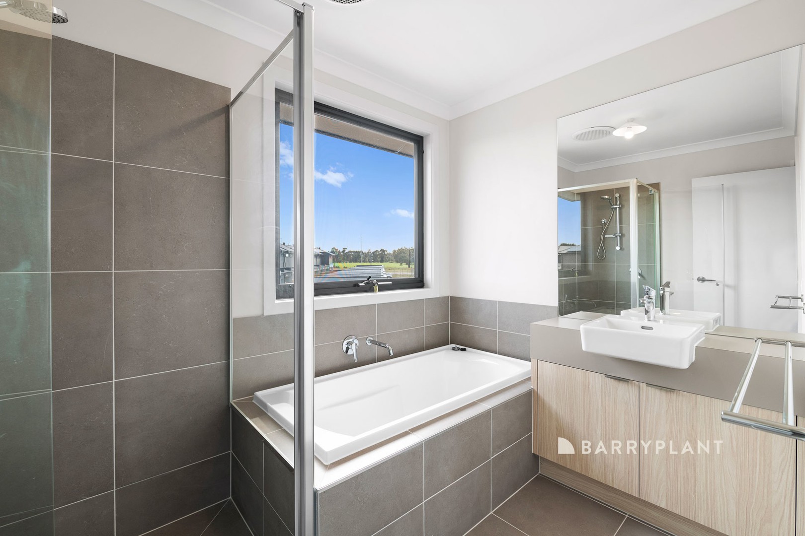 11 Gobelins Walk, Clyde North, VIC 3978, Clyde North - Thumbnail 7