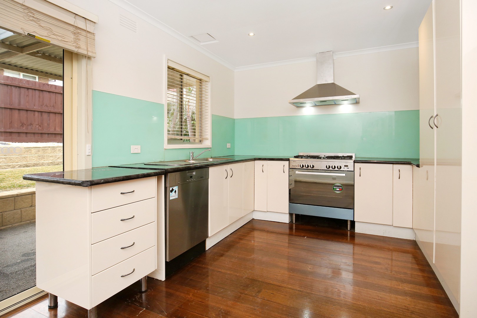 11 Gordon Street, Bundoora, VIC 3083, Bundoora - Thumbnail 5