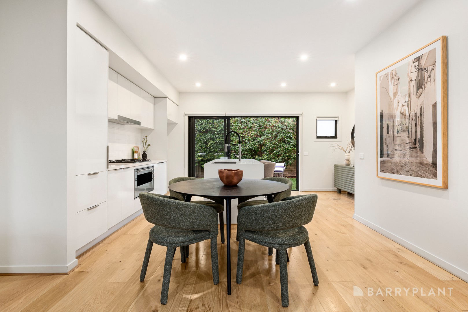 11 Gouldthorp Avenue, Mentone, VIC 3194, Mentone - Thumbnail 4