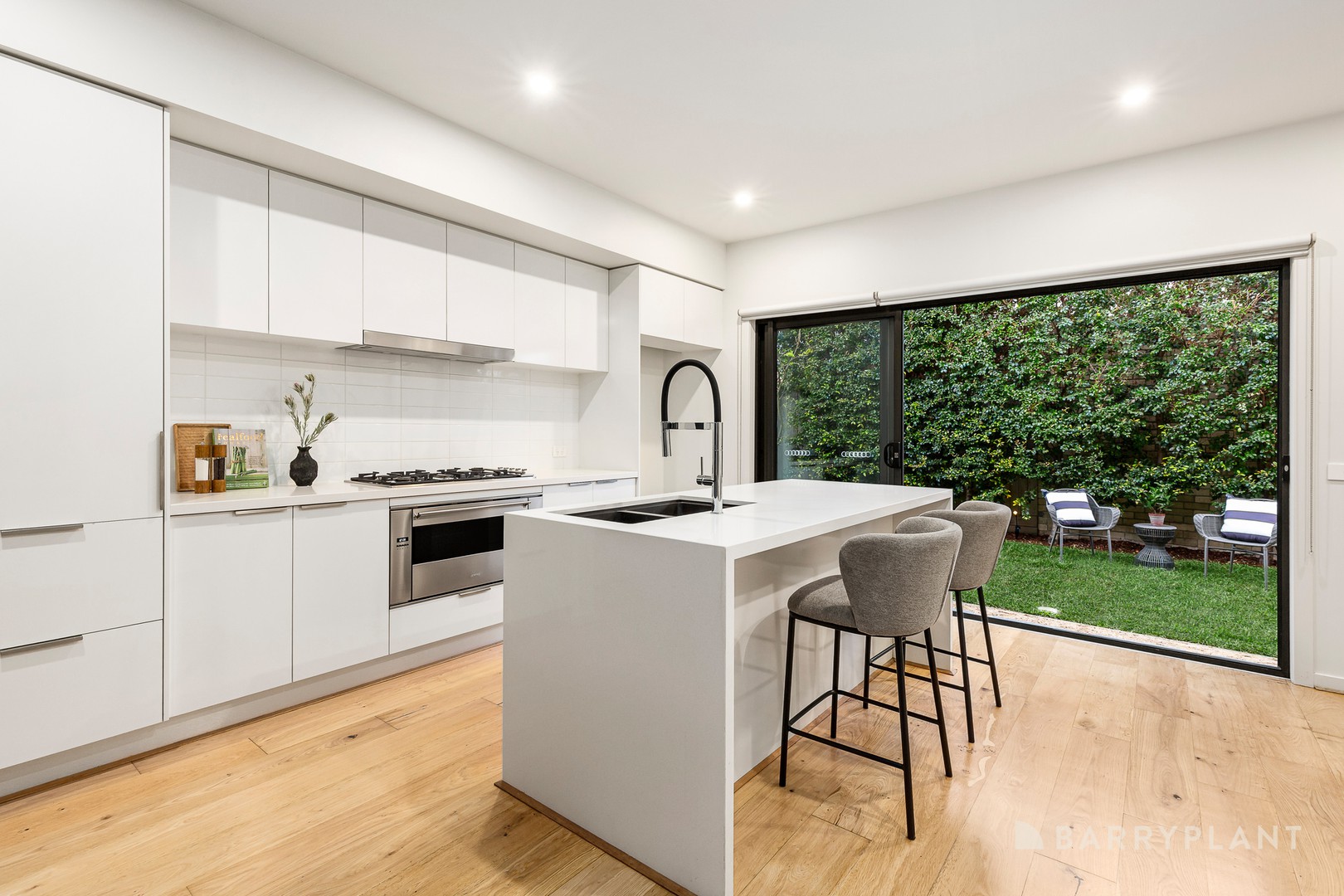 11 Gouldthorp Avenue, Mentone, VIC 3194, Mentone - Thumbnail 5