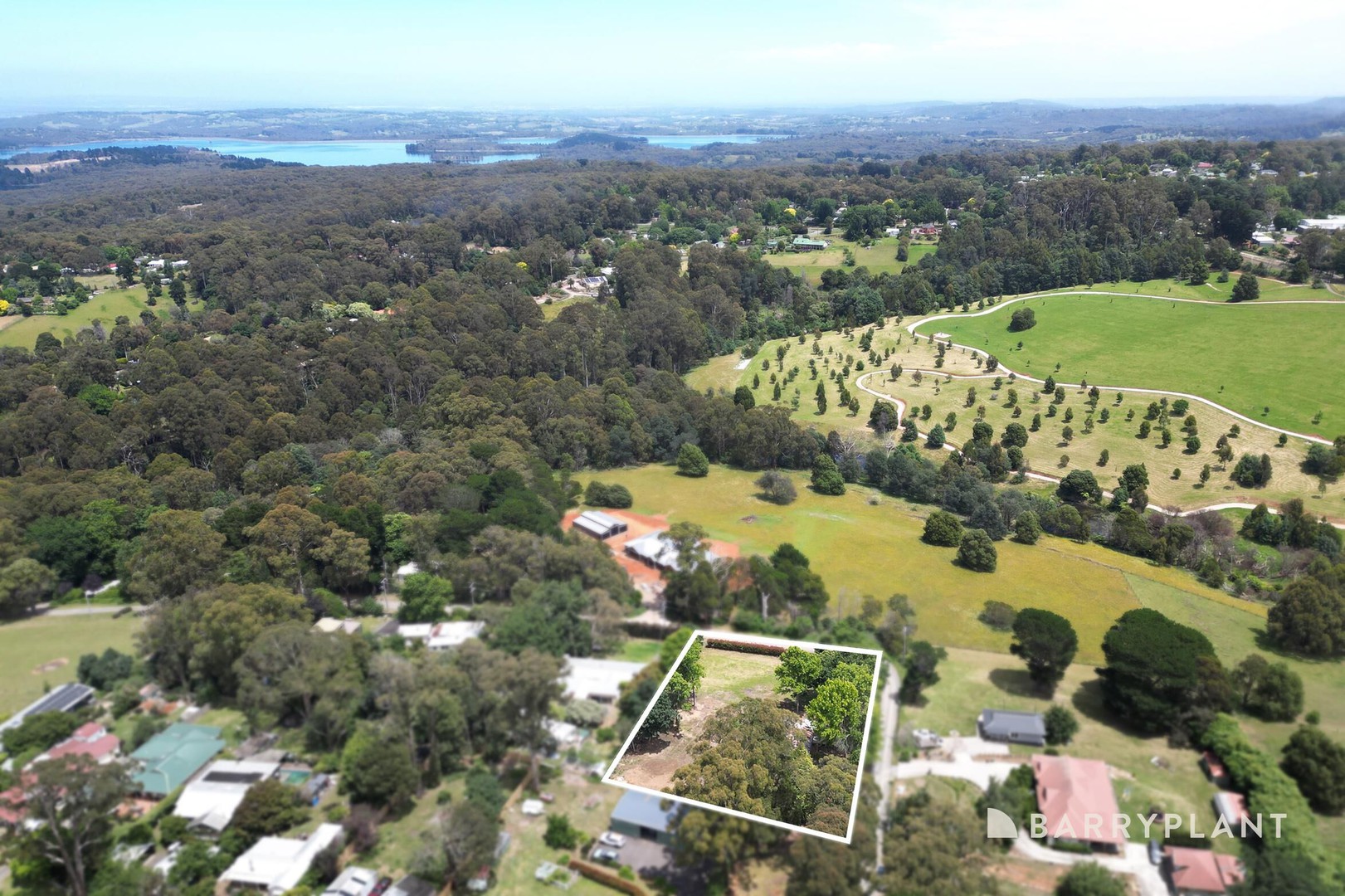 11 Hamilton Road, Emerald, VIC 3782 - Thumbnail 1 - 15/01/2024