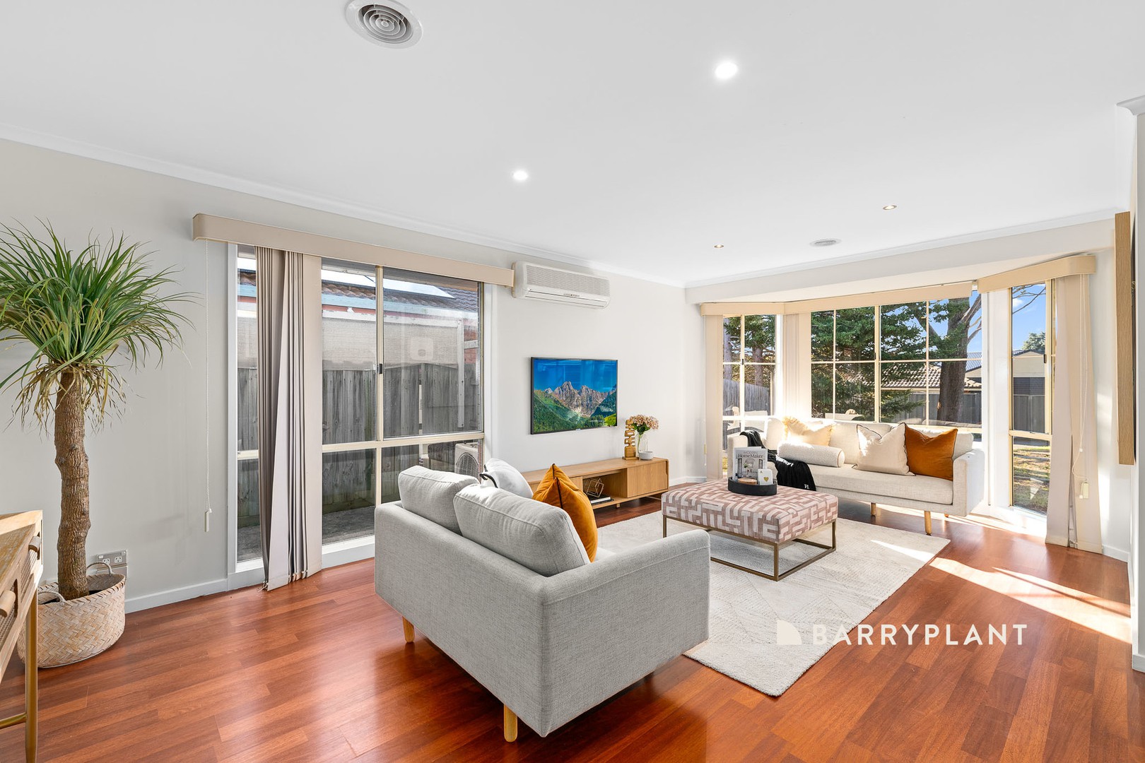 11 Hansen Court, Narre Warren, VIC 3805, Narre Warren - Thumbnail 2