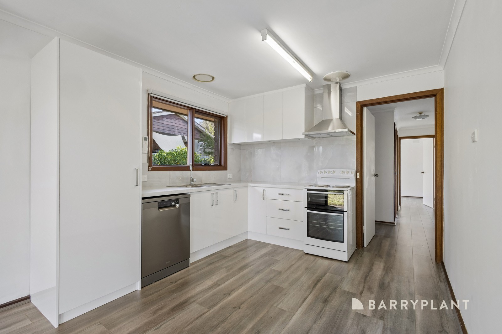 11 Harverson Drive, Rosebud, VIC 3939 - Thumbnail 1 - 07/09/2026