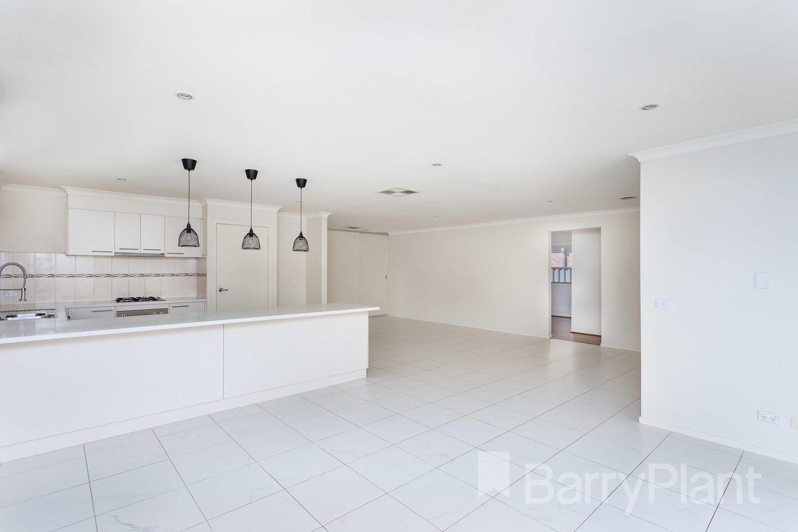 11 Hemlock Crescent, Point Cook, VIC 3030, Point Cook - Thumbnail 6