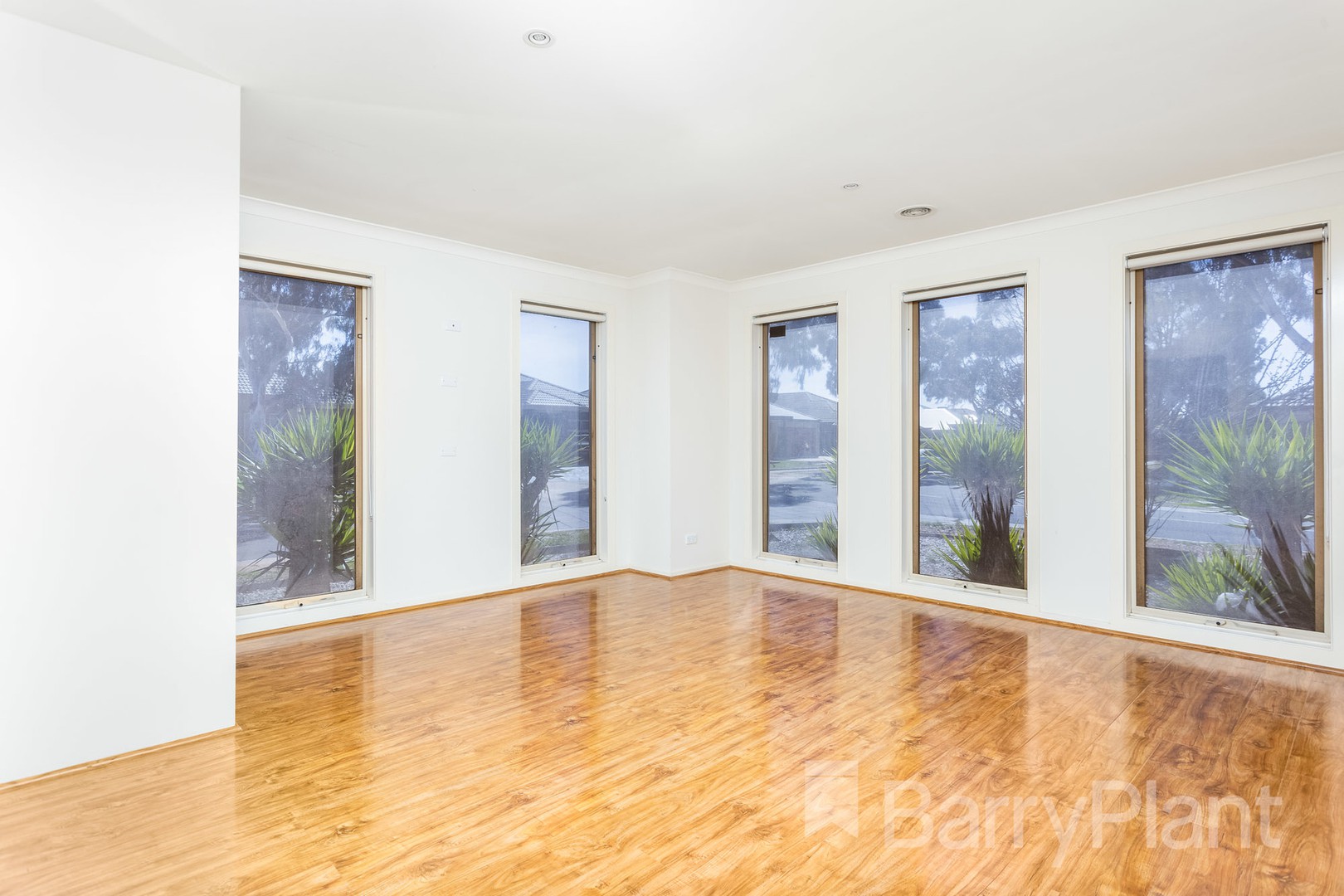 11 Hemlock Crescent, Point Cook, VIC 3030, Point Cook - Thumbnail 8