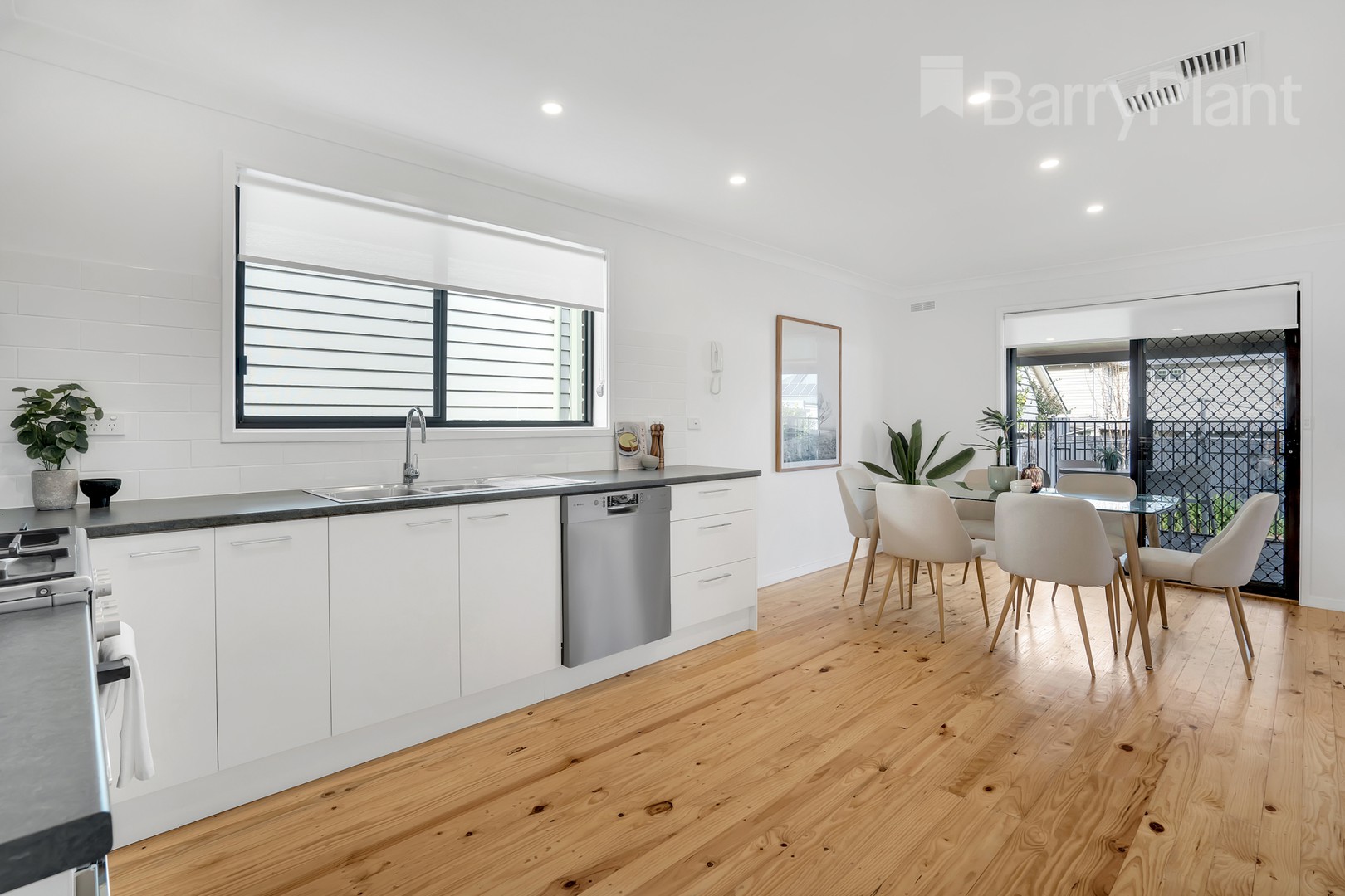 11 Henry Street, Reservoir, VIC 3073, Reservoir - Thumbnail 8