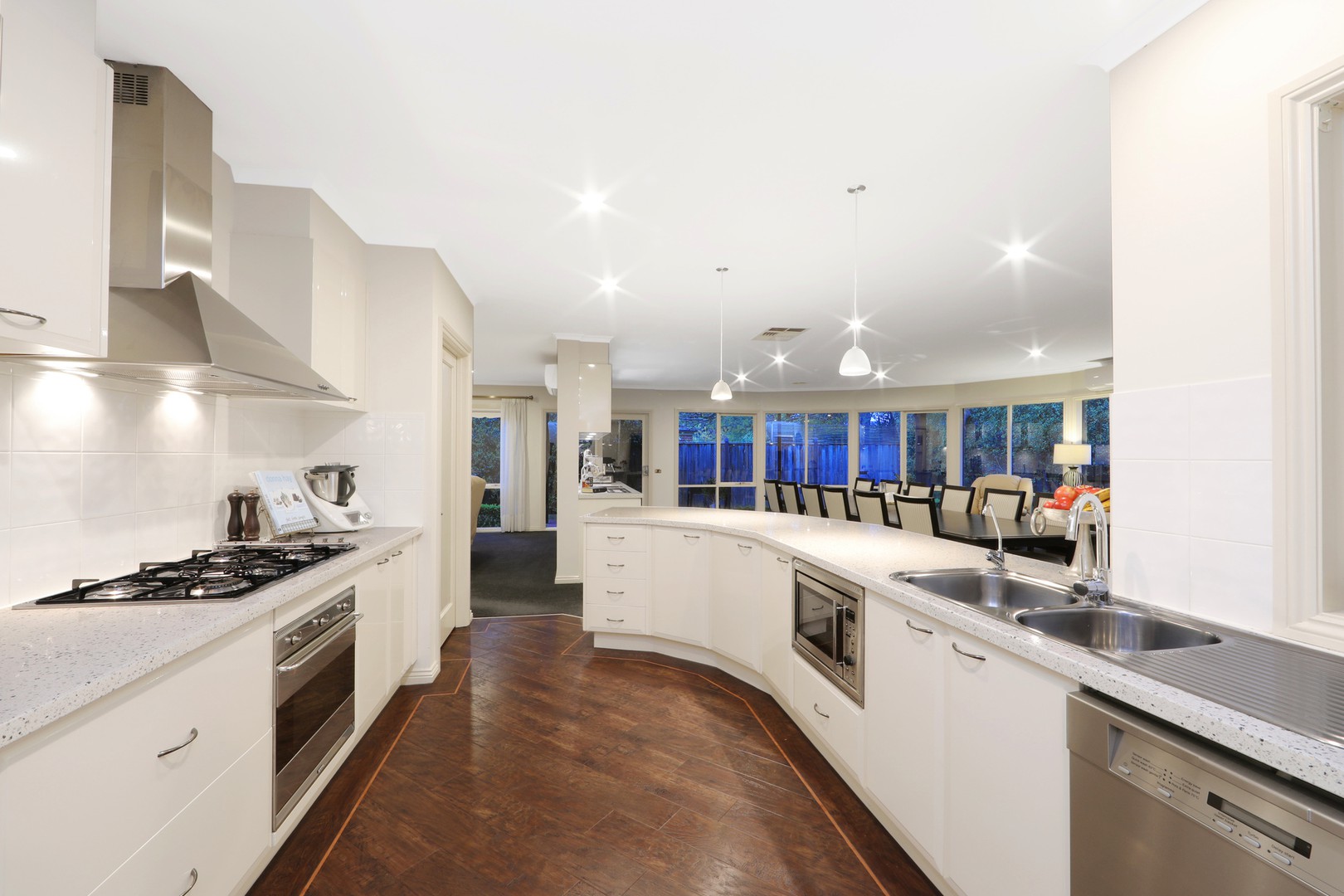 11 Highgate WayRowville, VIC 3178, Rowville - Thumbnail 5