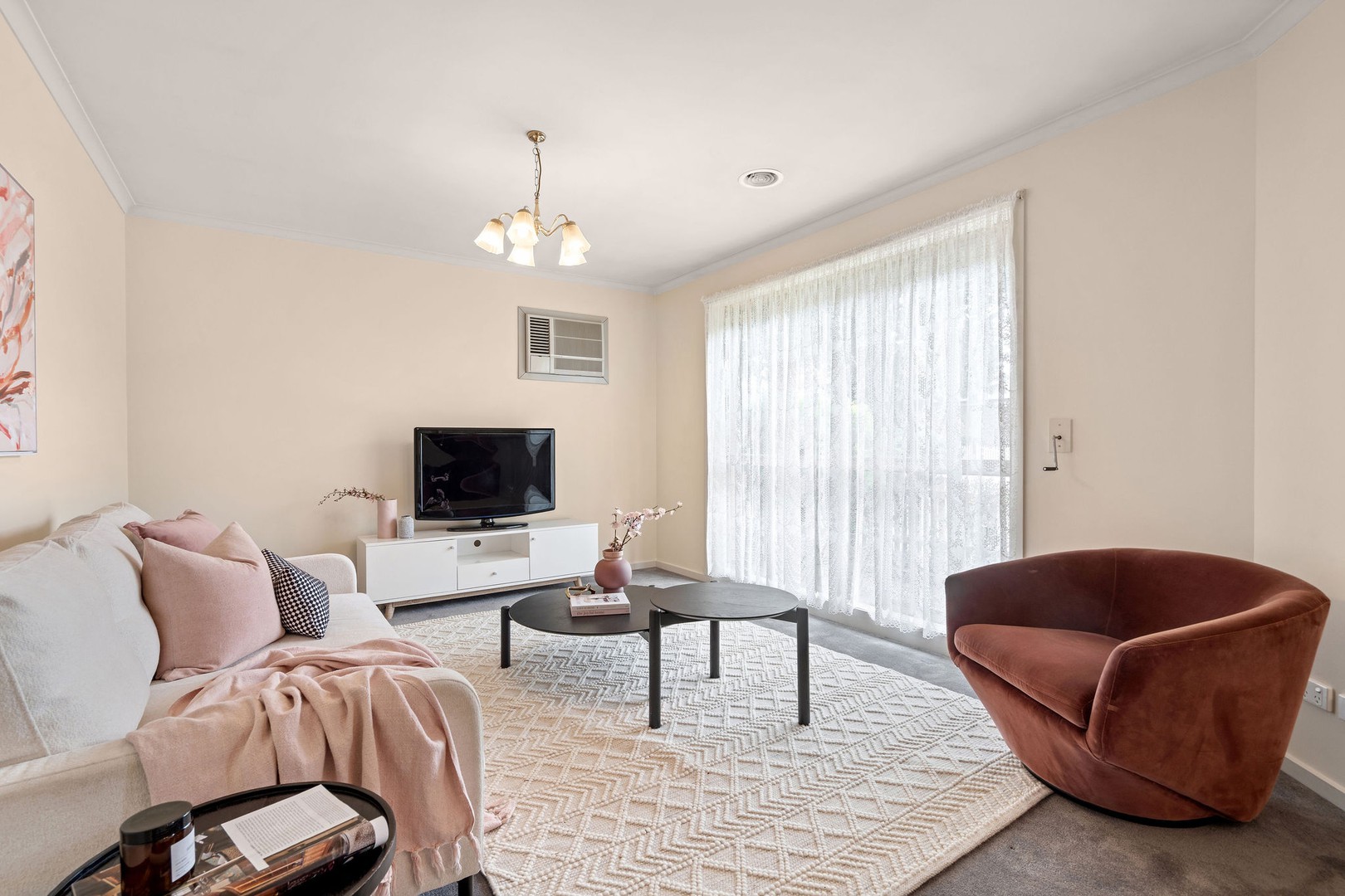 11 Holden Avenue, Avondale Heights, VIC 3034 - Thumbnail 2 - 11/11/2025