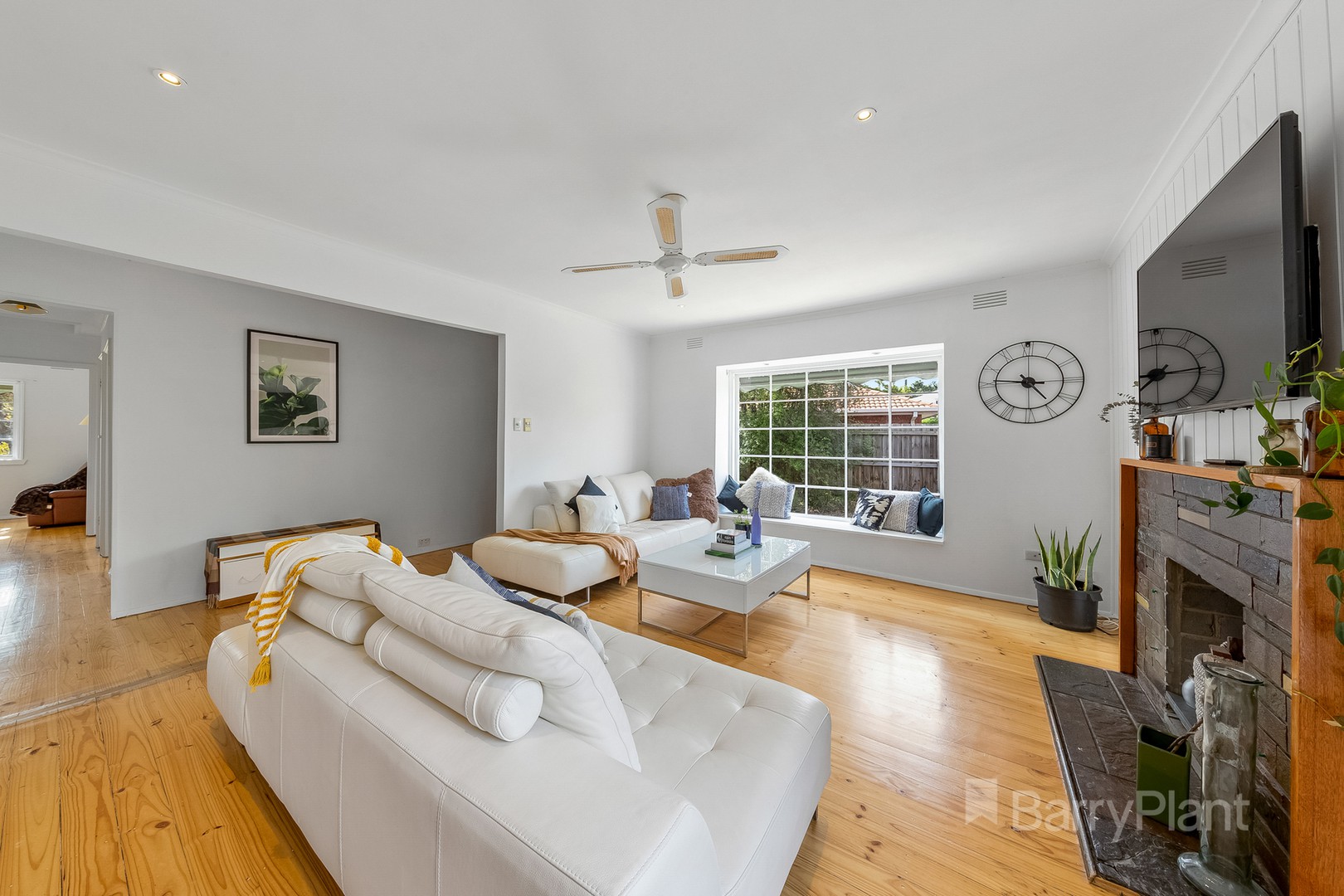 11 Honey Grove, St Albans, VIC 3021, St Albans - Thumbnail 2