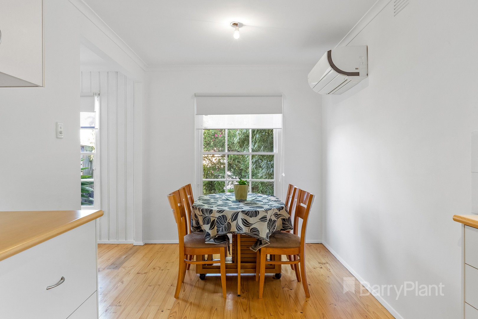11 Honey Grove, St Albans, VIC 3021, St Albans - Thumbnail 3