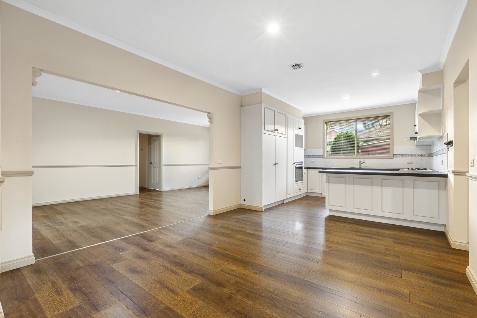 11 Hulme Court, Hillside, VIC 3037, Hillside - Thumbnail 3