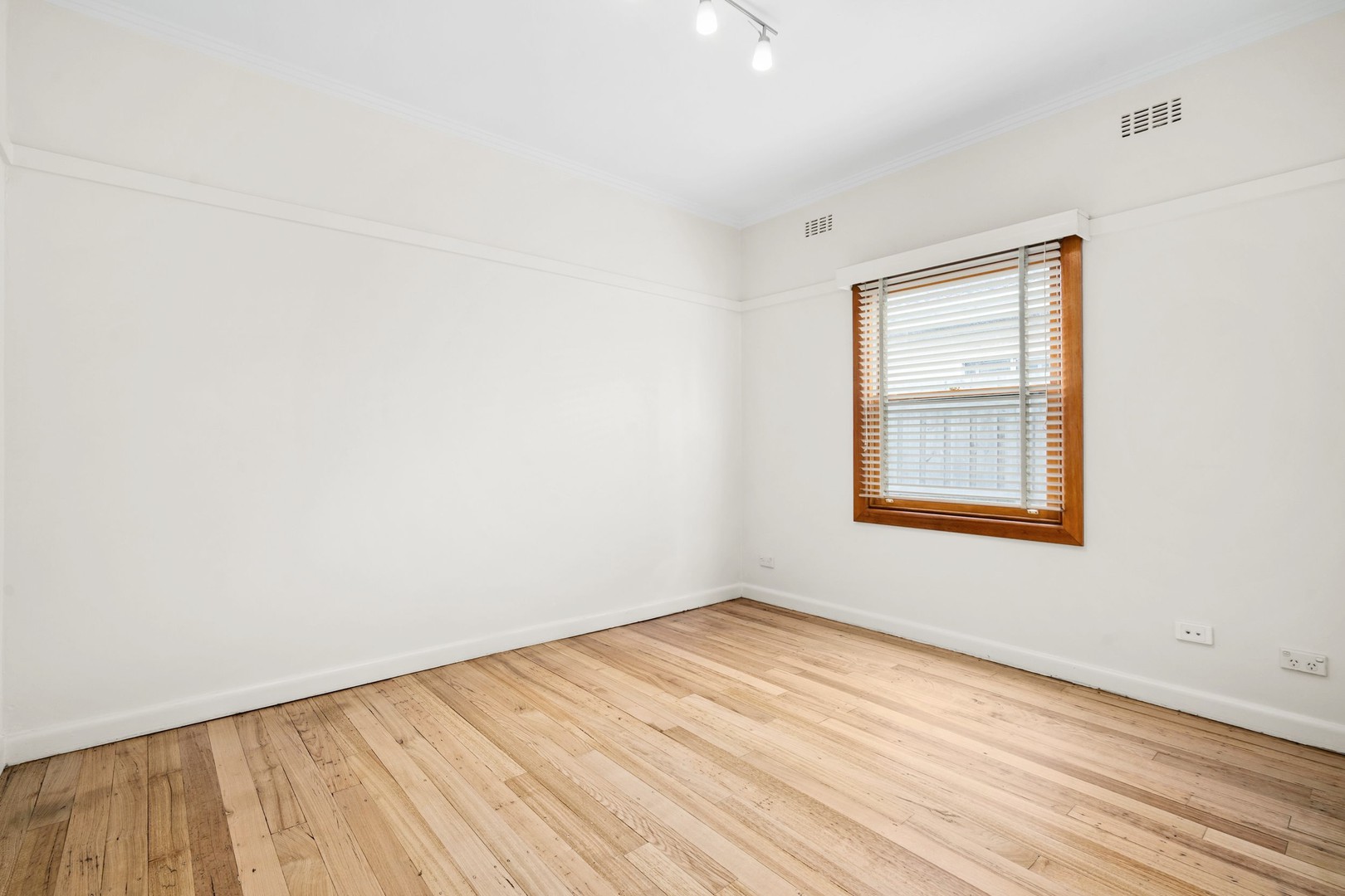 11 Hutchinson Street, Albion, VIC 3020, Albion - Thumbnail 6