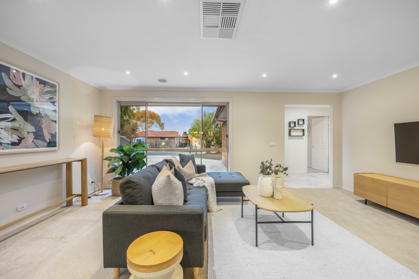 11 Hutzul Court, Delahey, VIC 3037 - Thumbnail 2 - 04/06/2025