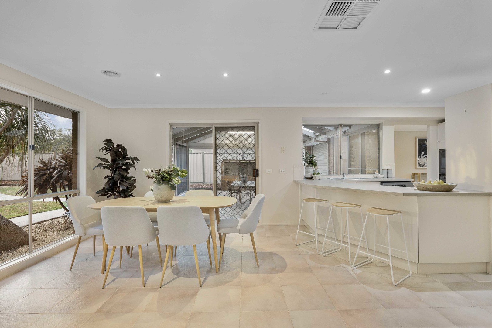11 Hutzul Court, Delahey, VIC 3037, Delahey - Thumbnail 3