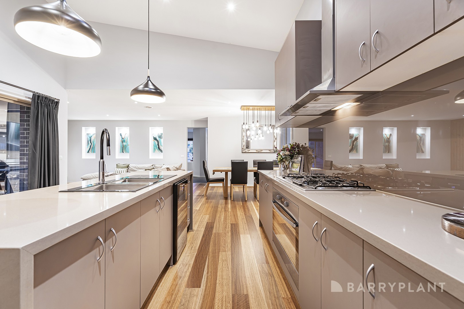 11 Imperial Avenue, Wandin North, VIC 3139, Wandin North - Thumbnail 5