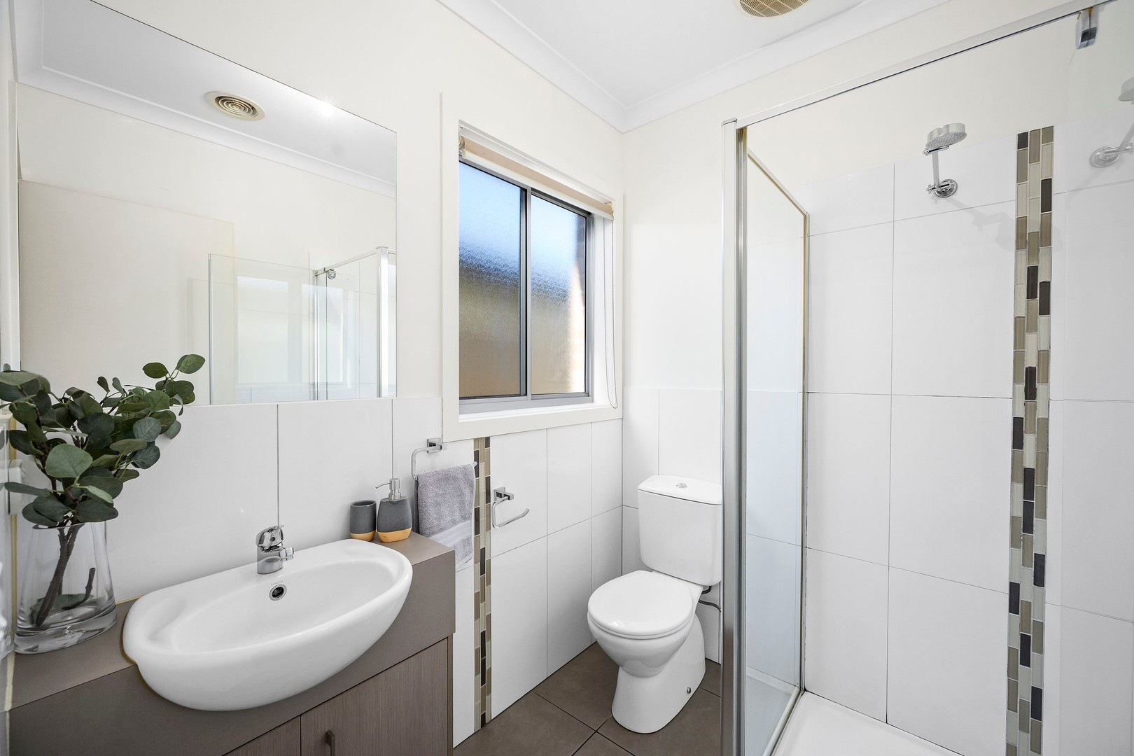 11 Intervale Drive, Avondale Heights, VIC 3034, Avondale Heights - Thumbnail 6