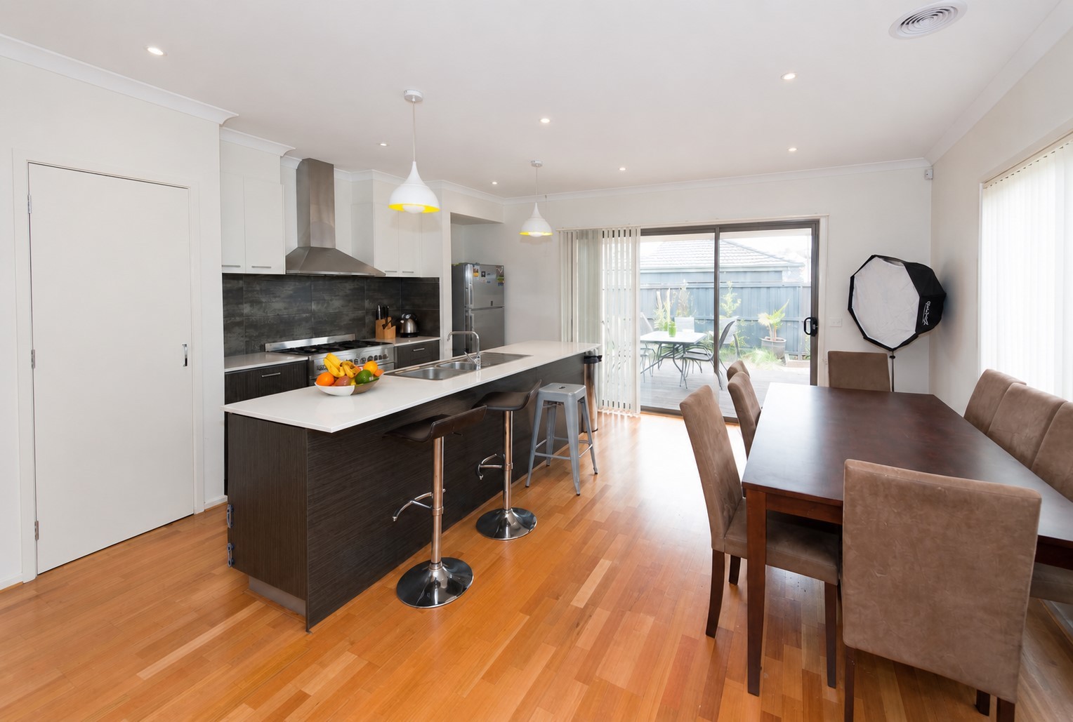 11 Jasper Grove, Greenvale, VIC 3059 - Thumbnail 1 - 08/05/2026
