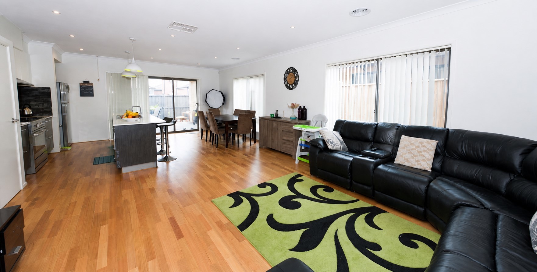 11 Jasper Grove, Greenvale, VIC 3059 - Thumbnail 2 - 08/05/2026