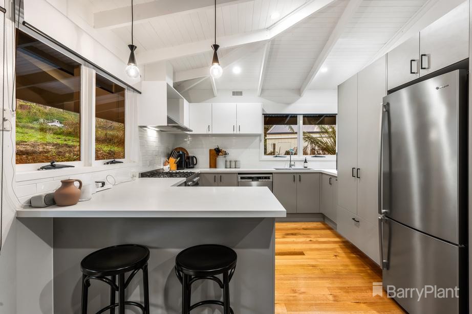 11 Jeanne Street, Cockatoo, VIC 3781, Cockatoo - Thumbnail 4