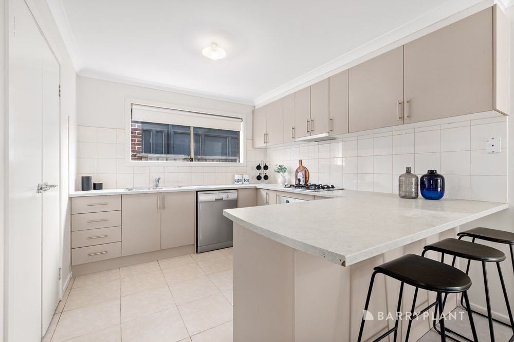 11 Jezwing Avenue, South Morang, VIC 3752, South Morang - Thumbnail 3