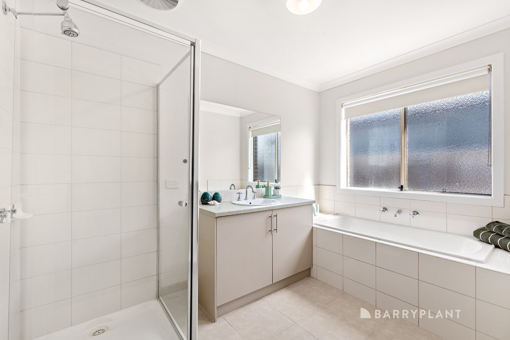 11 Jezwing Avenue, South Morang, VIC 3752, South Morang - Thumbnail 6