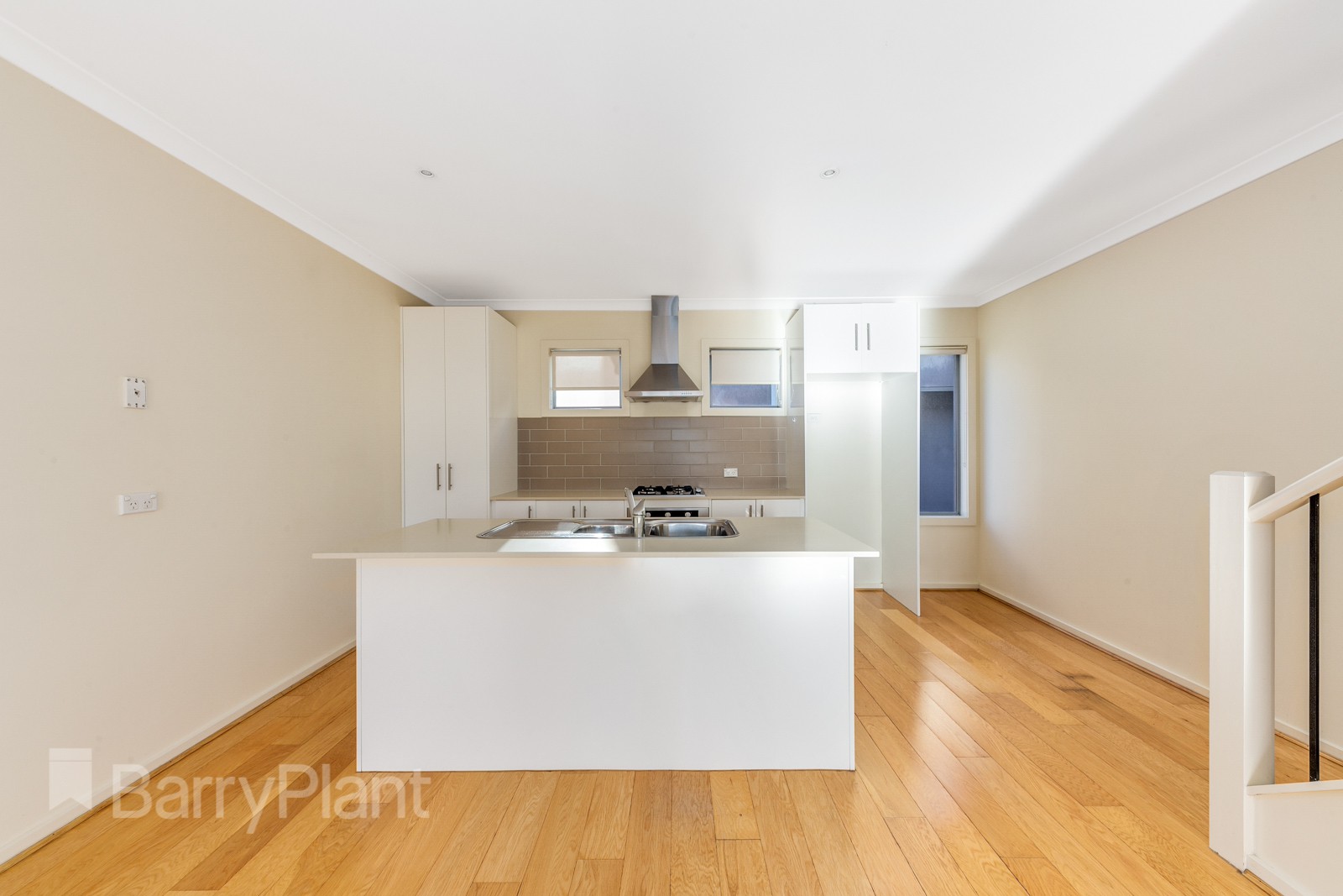11 Kai CloseCaroline Springs, VIC 3023  - Leased, Caroline Springs - Thumbnail 2
