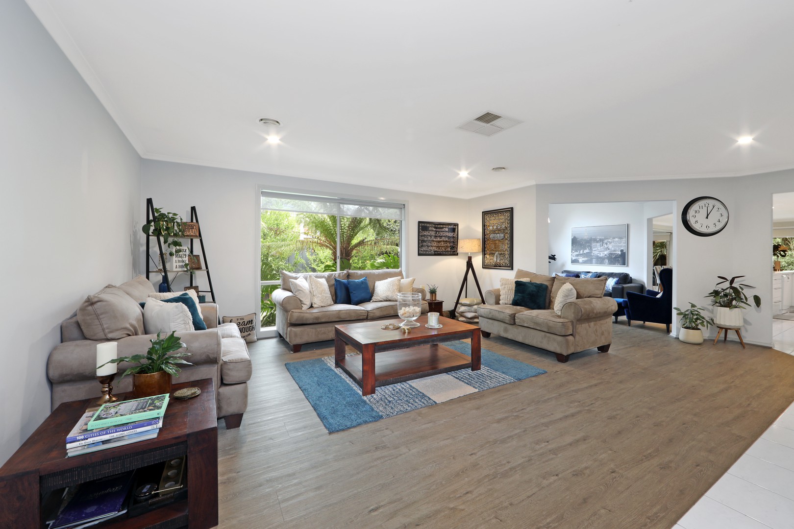 11 Kalimna Court, Rowville, VIC 3178, Rowville - Thumbnail 2