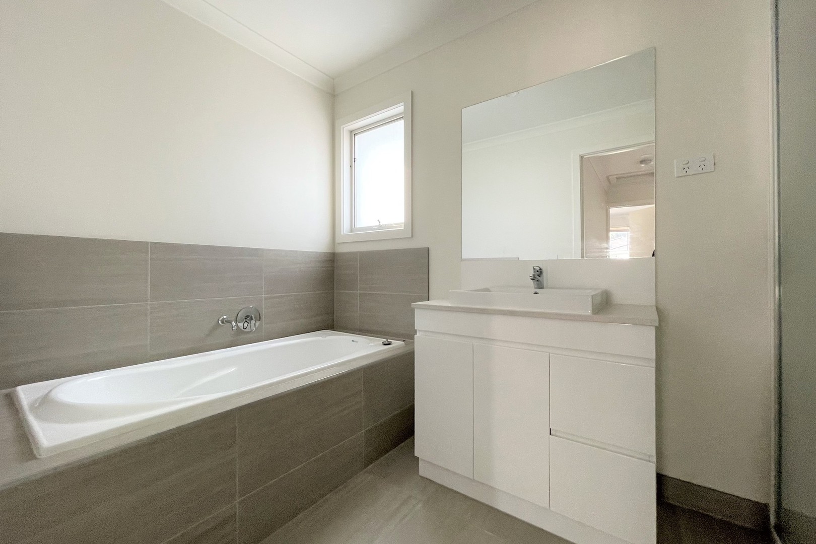 11 Kangaroo Paw Court, Taylors Lakes, VIC 3038, Keilor - Thumbnail 8