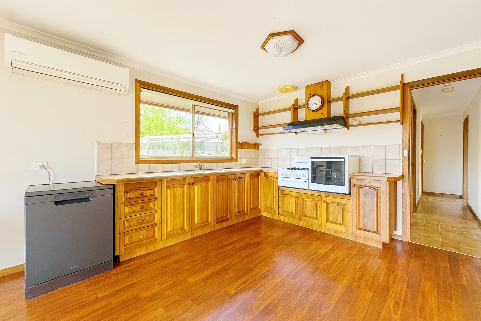 11 Karrala Court, Drouin, VIC 3818 - Thumbnail 1 - 09/10/2025