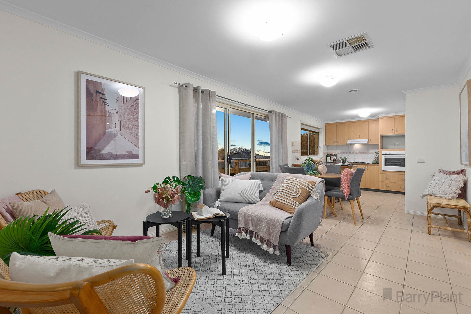 11 Kathryn Close, Pakenham, VIC 3810, Pakenham - Thumbnail 3
