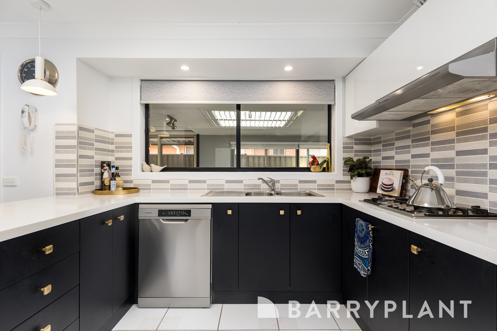 11 Kensington Crescent, Altona Meadows, VIC 3028, Altona Meadows - Thumbnail 4