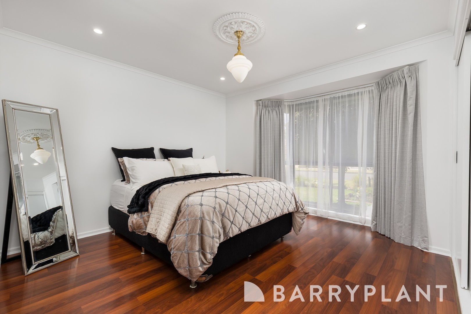 11 Kensington Crescent, Altona Meadows, VIC 3028, Altona Meadows - Thumbnail 7