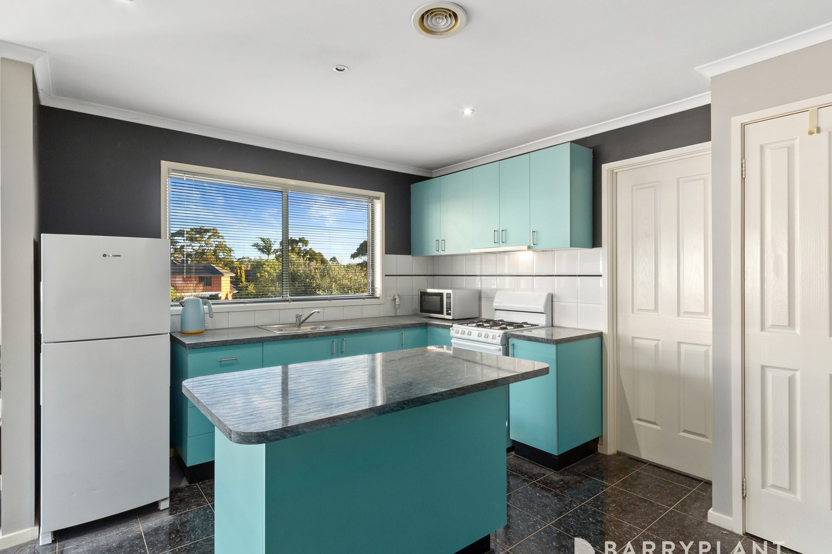 11 Kensington Place, Wantirna South, VIC 3152, Wantirna South - Thumbnail 7