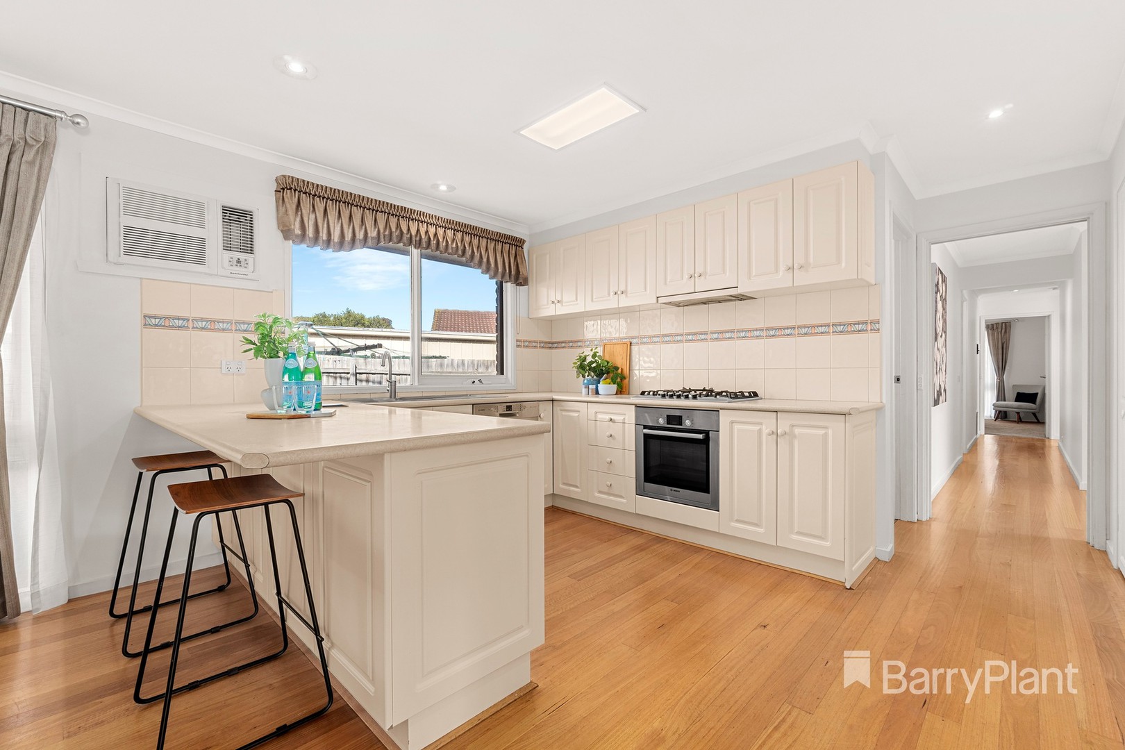 11 Kilborn Court, Mill Park, VIC 3082, Mill Park - Thumbnail 3