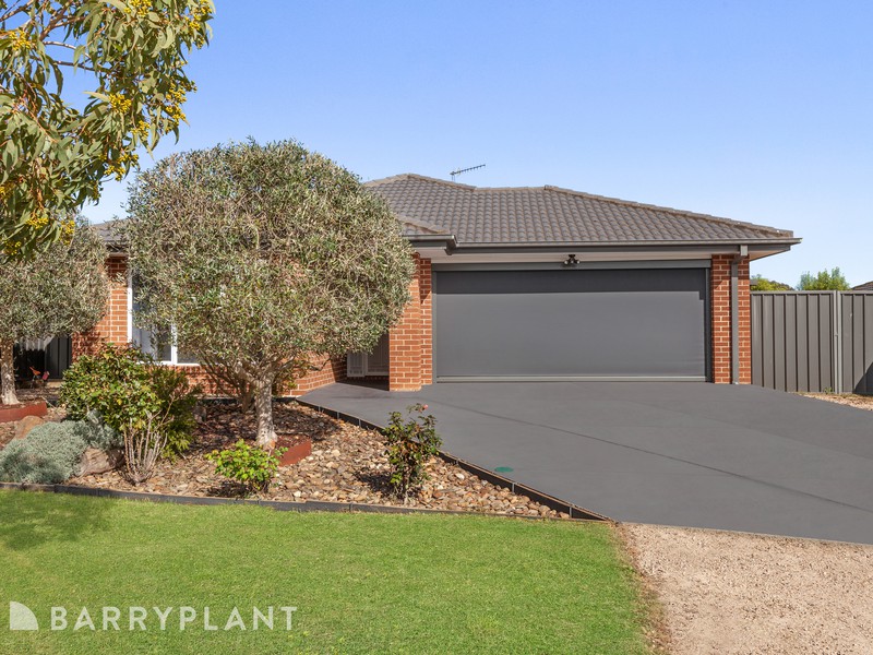 11 Kingsley Close, Kilmore, VIC 3764 - Image - 11/12/2025