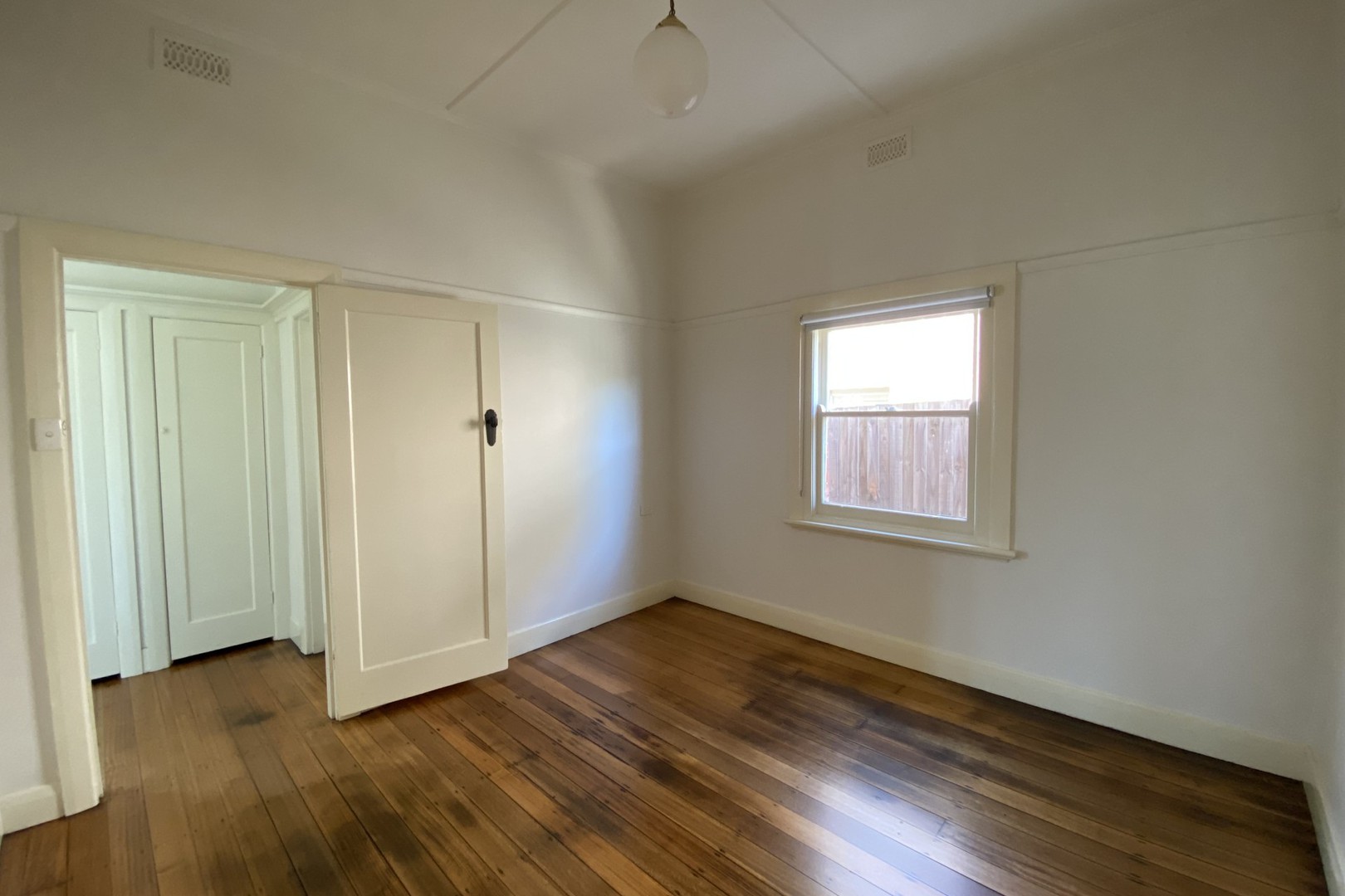 11 Kinkora Road, Reservoir, VIC 3073, Reservoir - Thumbnail 6