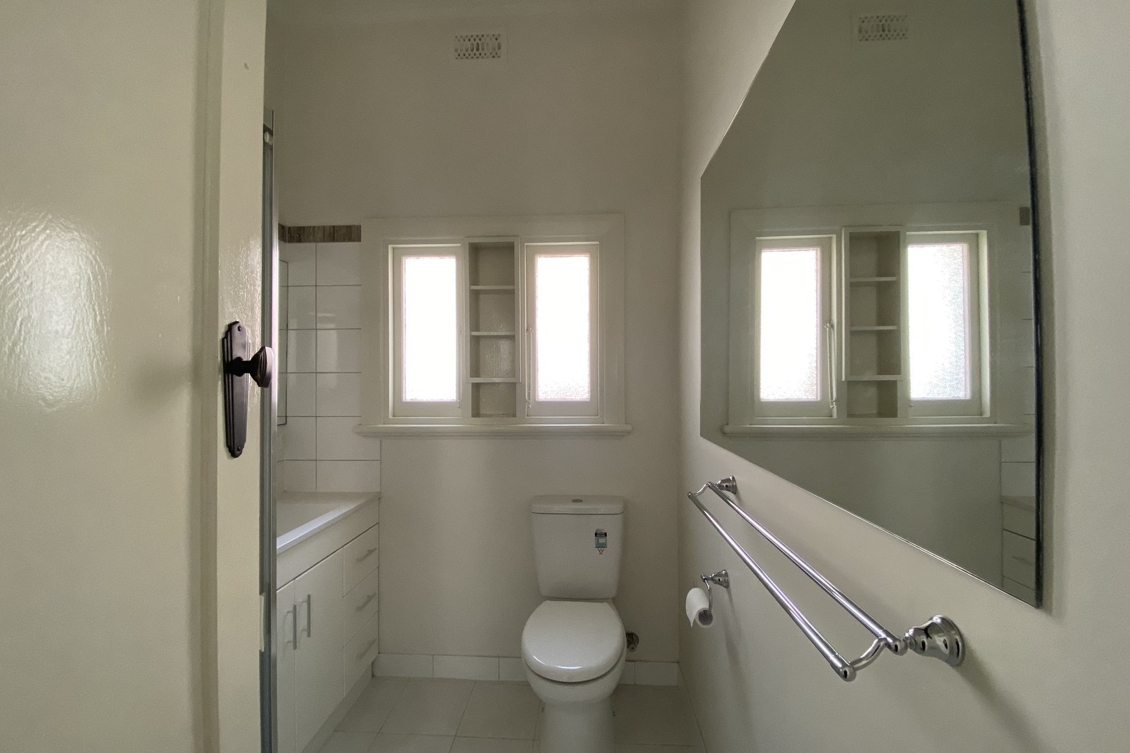 11 Kinkora Road, Reservoir, VIC 3073, Reservoir - Thumbnail 8