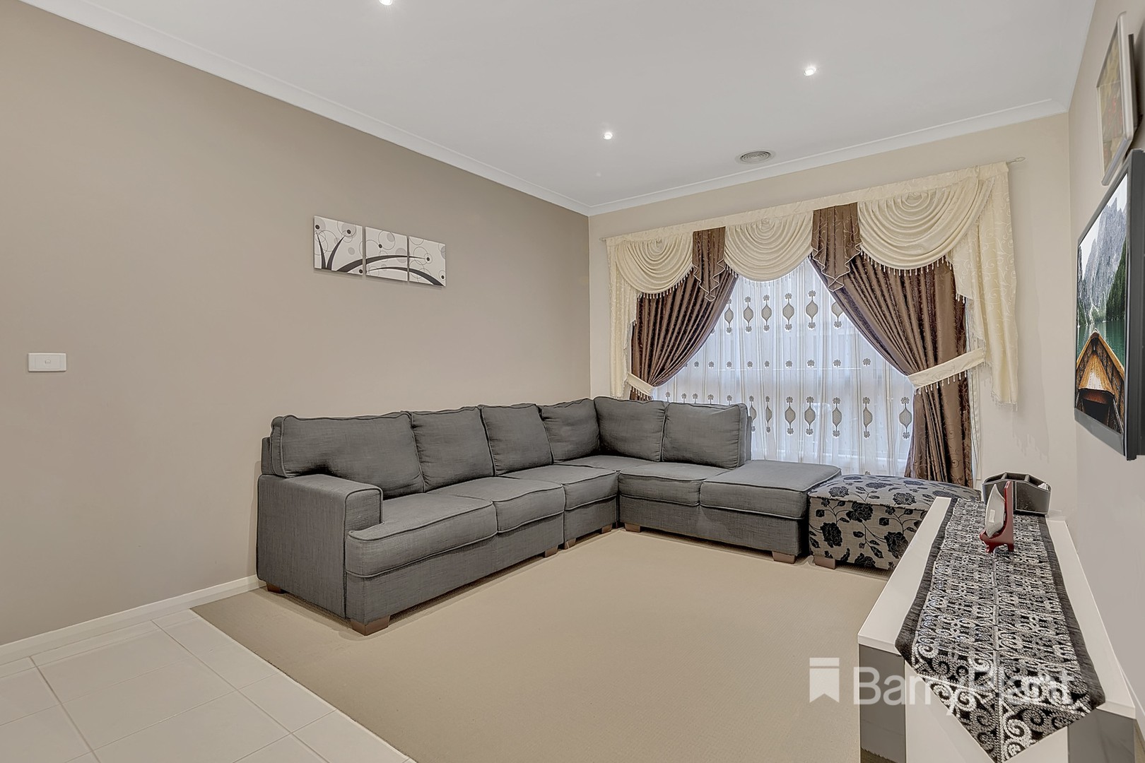 11 Kumara Circuit, South Morang, VIC 3752, South Morang - Thumbnail 3