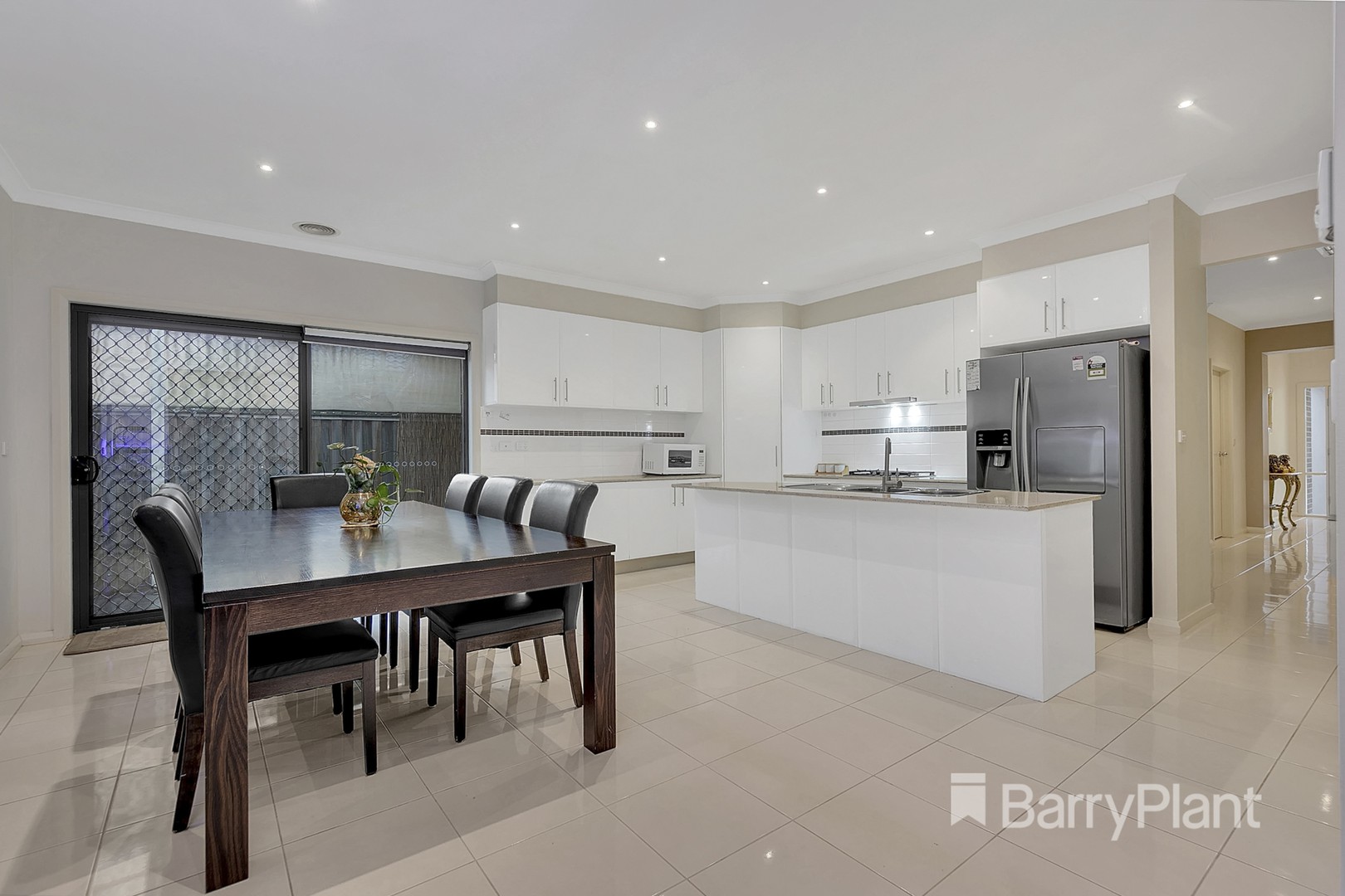 11 Kumara Circuit, South Morang, VIC 3752, South Morang - Thumbnail 4