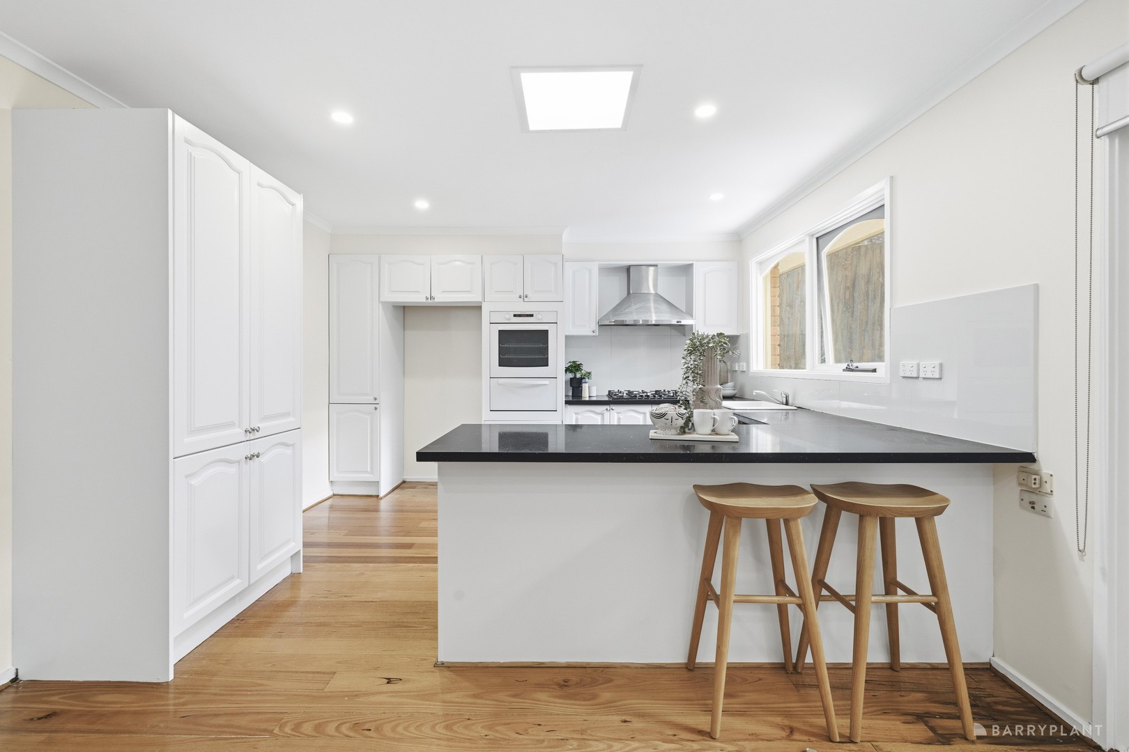 11 Larnoo Drive, Doncaster East, VIC 3109, Doncaster East - Thumbnail 7