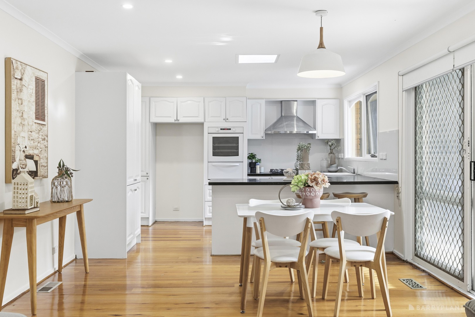 11 Larnoo Drive, Doncaster East, VIC 3109, Doncaster East - Thumbnail 8