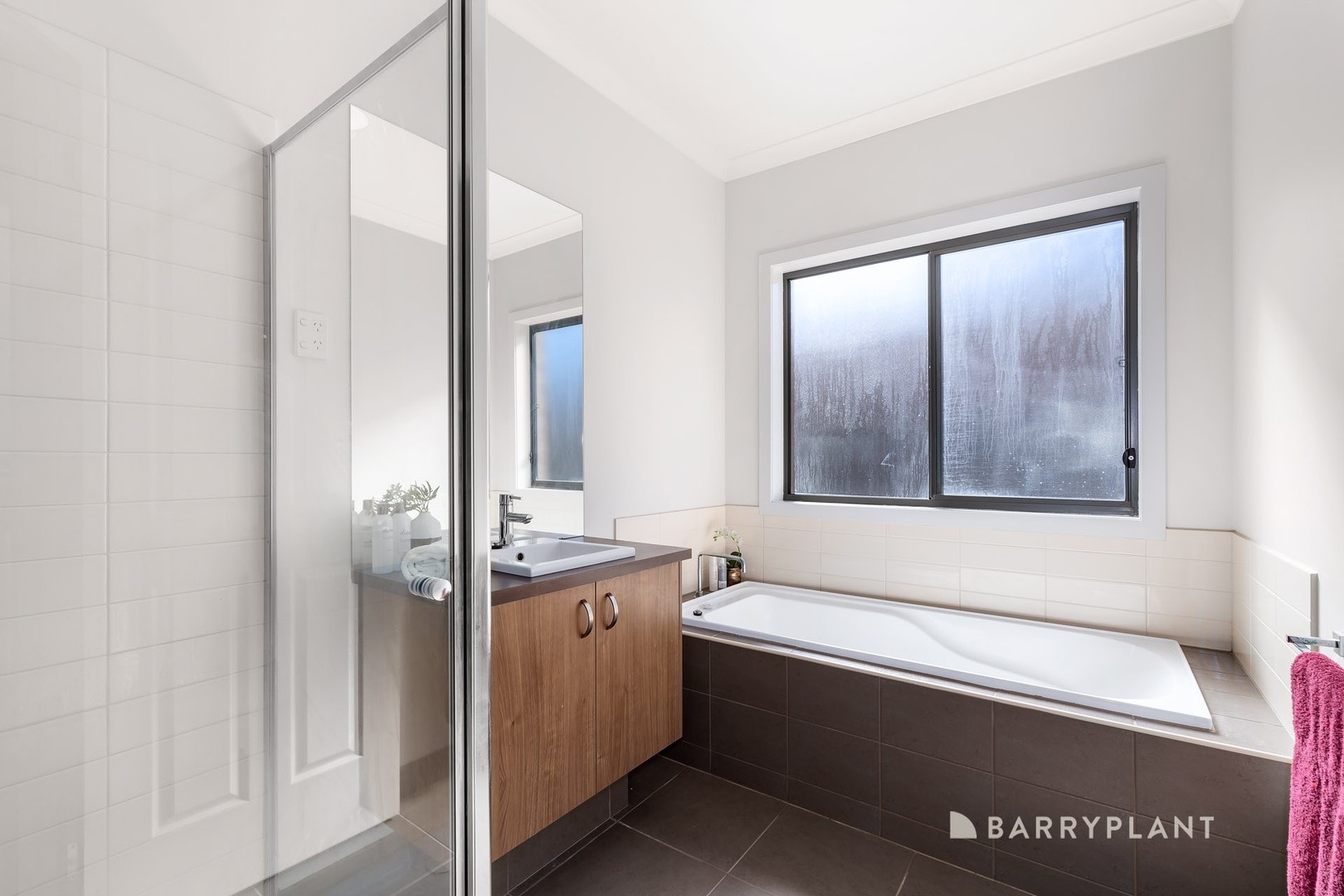 11 Le Page Run, South Morang, VIC 3752, South Morang - Thumbnail 6