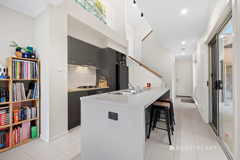 11 Lerderderg Walk, Mernda, VIC 3754, Mernda - Thumbnail 2
